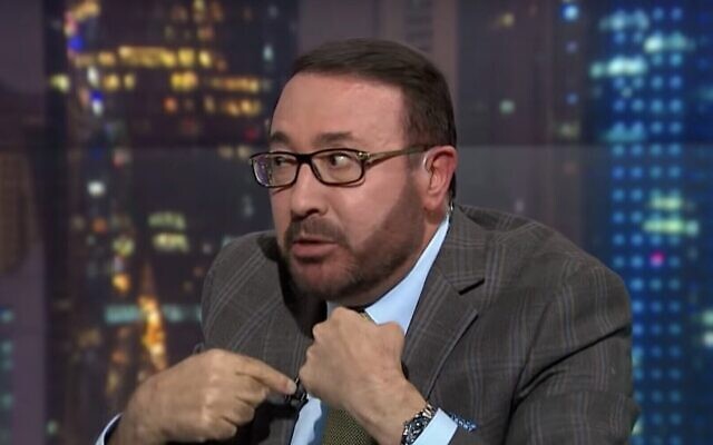 مغاربة الفايسبوك ينتفضون في التعليقات ضد صحفي الجزيرة "فيصل القاسم" 1
