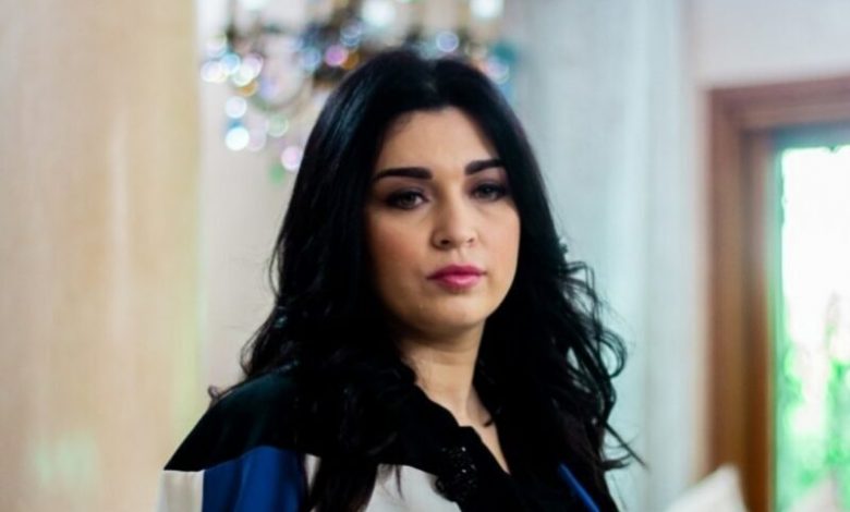 الموت يفجع الممثلة فرح الفاسي ويخطف أقرب الناس إليها 1
