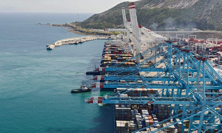 ميناء طنجة المتوسط يحقق رقما قياسيا جديدا 1