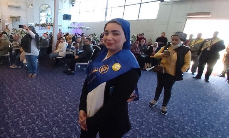 فيديو لمعلمة مصرية ترقص يثير عاصفة من الجدل 1 فيديو لمعلمة مصرية ترقص يثير عاصفة من الجدل